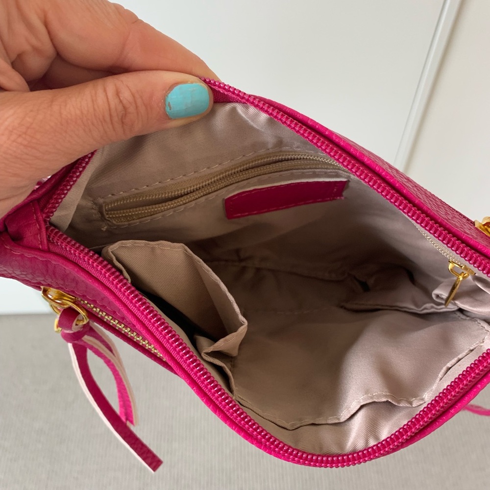 Fuschia Cross-Body/Wristlet Purse - NWOT - Picture 5 of 7